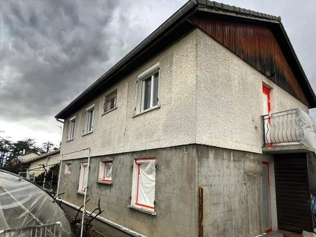 Ravalement facade acheres 78260 avant