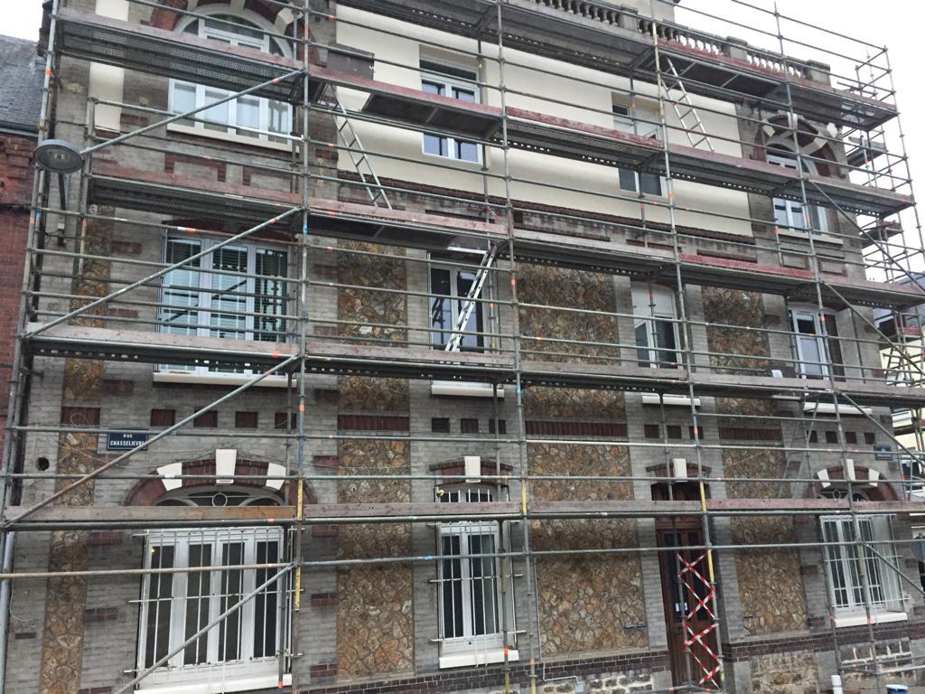 Ravalement facade immeuble echafaudage acheres 78260